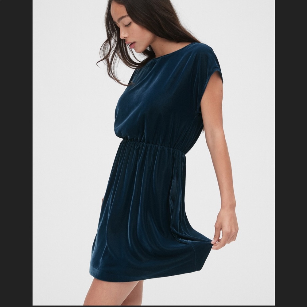GAP | Velvet Skater Dress